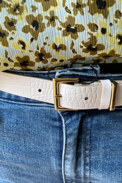 Elvy riem off white MAAT95