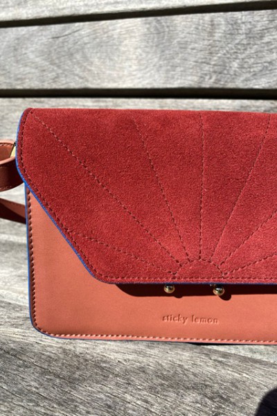 Sticky sis club bag fig red + wine red 