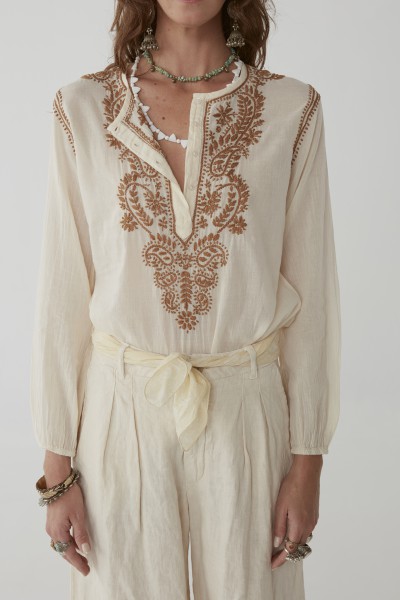 Maison Hotel Amrita blouse ecru